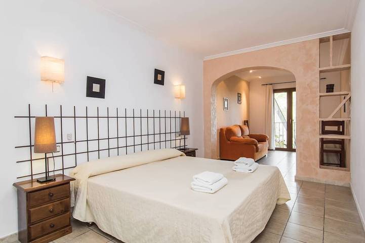 Sa Mola Villa mit Pool und Whirlpool mit Blick aufs Meer und die Berge. Internet in Manacor, Mallorca Osten