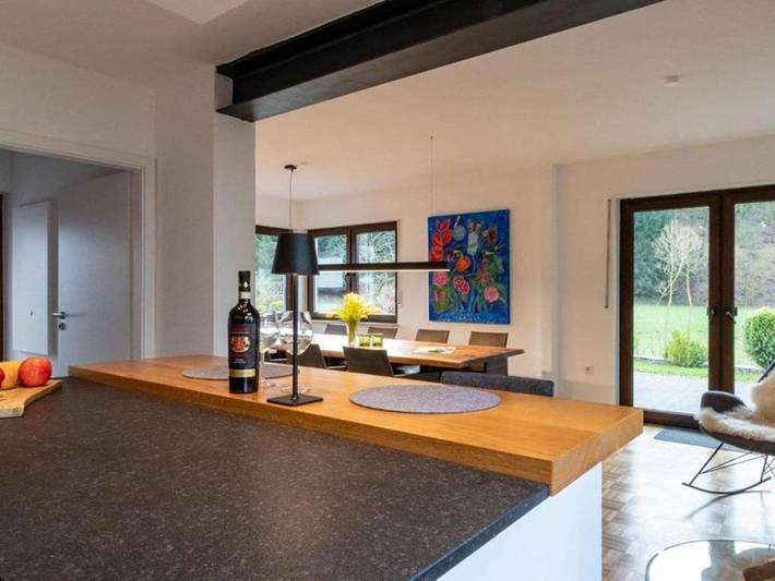Ferienwohnung für 12 Personen, mit Whirlpool und Terrasse sowie Garten und Sauna in Untermeitingen - 4