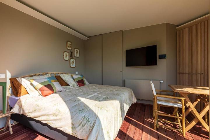Location de vacances pour 12 personnes, avec jardin et vue ainsi que vue sur le lac et piscine à Deinze - 3