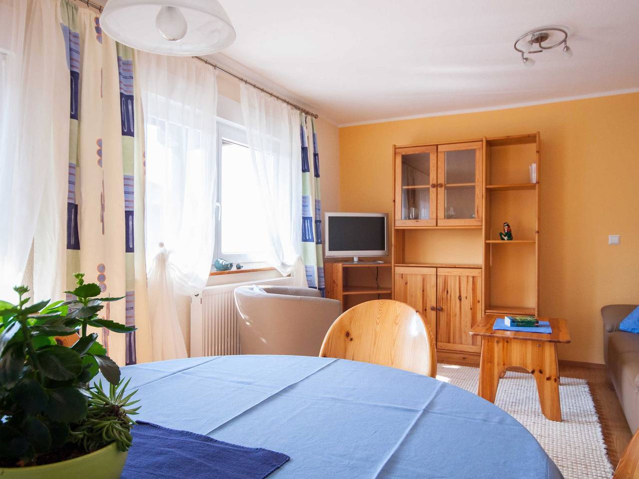 Ganze Ferienwohnung, Wein-Spargelhof Volz in Meersburg, Obersee (Bodensee)