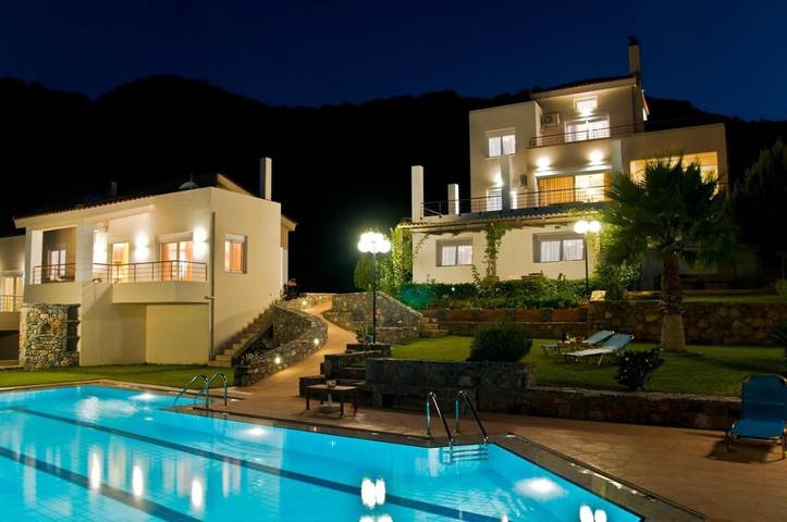 Villa för 22 Personer med trädgård in Agia Pelagia, Achlada