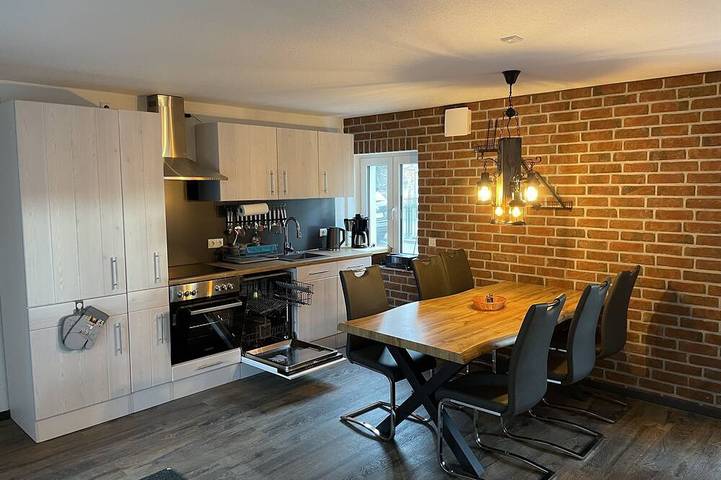 Ferienwohnung für 6 Personen, mit Terrasse und Garten sowie Sauna in Schwedt/Oder