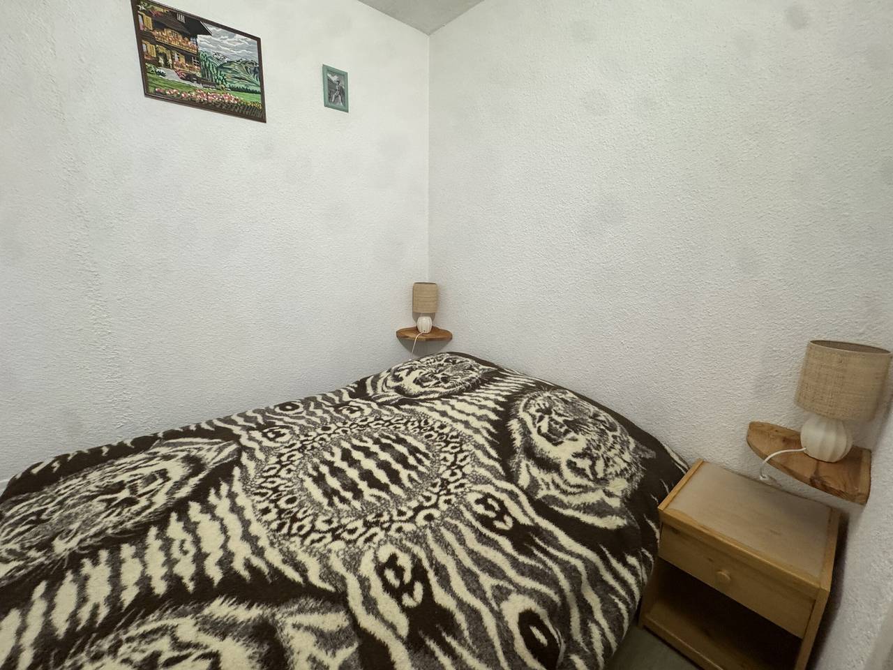 Entire studio, Studio Cabin 4 Pers, Pets Allowed, Arâches-la-Frasse in Cruseilles, Saint-Julien-en-Genevois region