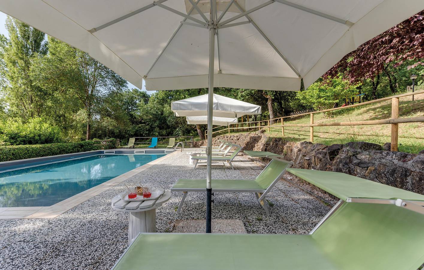 Rückzugsort am See mit Pool und Garten in der Nähe des Trasimeno-Sees in Magione, Lago Trasimeno