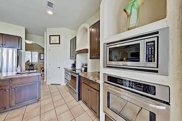 Vacation House for 12 Guests in Horseshoe Bay, Llano County, Picture 3