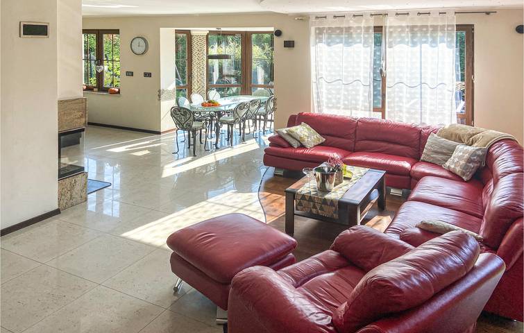 Ferienhaus für 10 Personen mit Terrasse in Puddemsdorf, Mielno