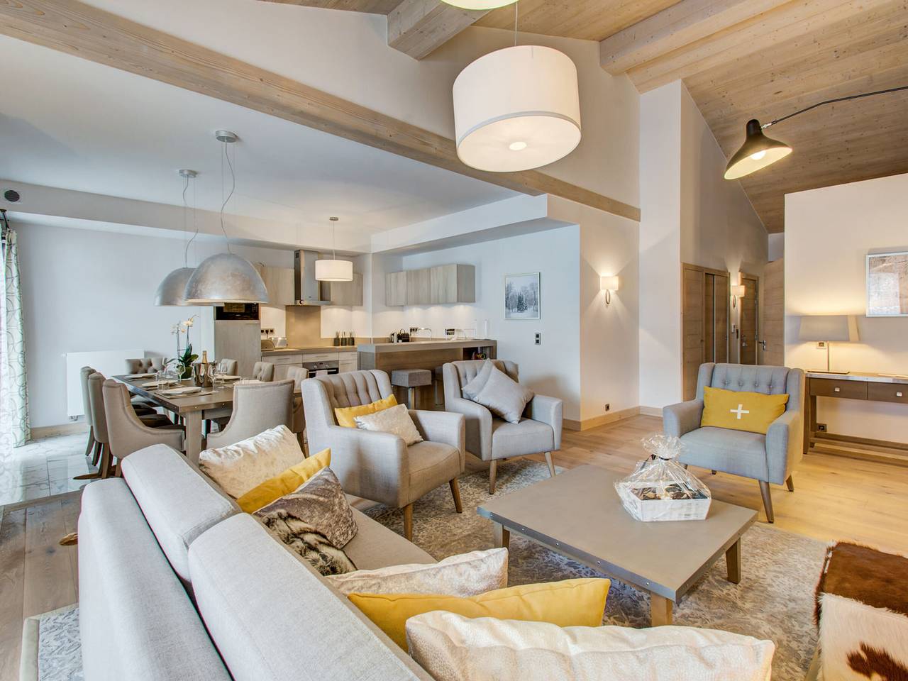 Appartement entier, Spacieux appartement 4 pièces au centre de Courchevel avec accès pistes et parking
 in Saint-Bon-Tarentaise, Les Trois Vallées