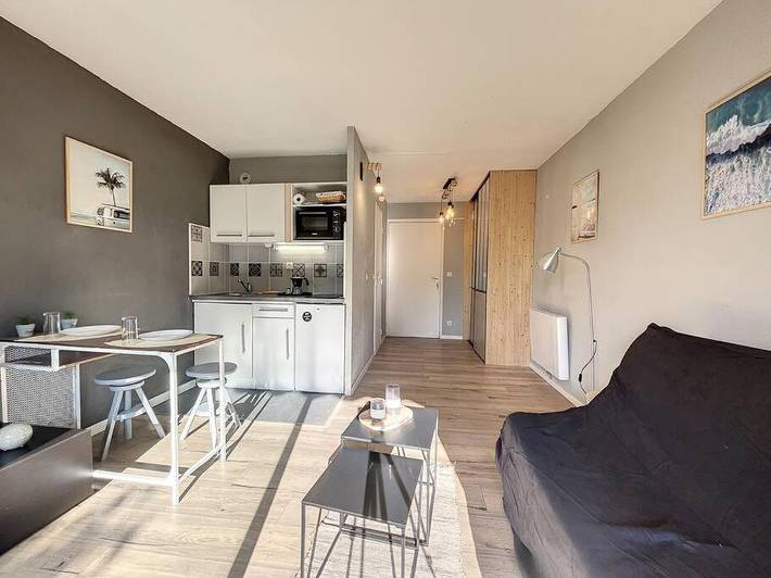 Appartement de vacances pour 2 personnes, avec terrasse et piscine, animaux acceptés