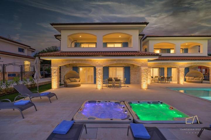 Maison d’hôte pour 6 personnes, avec jardin ainsi que piscine et jacuzzi, animaux acceptés dans Krk - 4