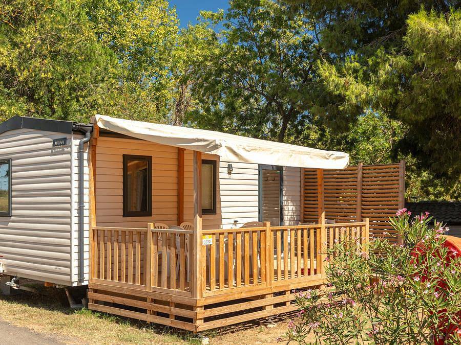 Camping La Grainetière - Mobilheim 6 personen - Mobilheim | Comfort | 3 Zi. | 6 Pers. | Erhöhte Terrasse | Clim. in Batz-sur-Mer, Côte d'Amour