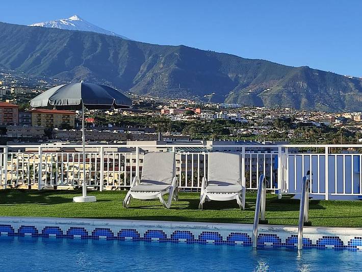 Apartahotel para 3 personas, con Balcón además de Terraza y Piscina en Puerto de la Cruz