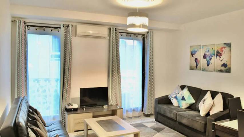 Gîte pour 5 personnes, avec Balcon dans Gare De Cannes