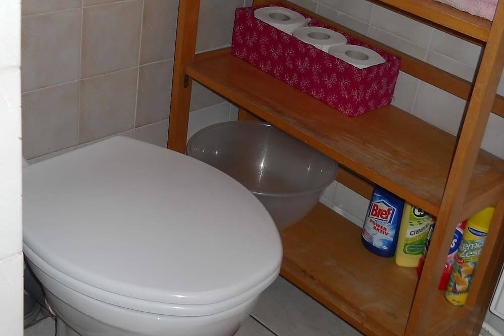 Ganze Wohnung, Thermal-Urlaub in einem gepflegten, sauberen Ferienhaus in Komorn, Komitat Komorn-Gran