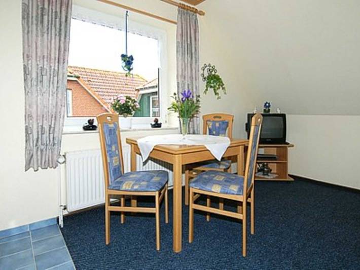 Ferienwohnung für 3 Personen, mit Garten in Bensersiel - 4