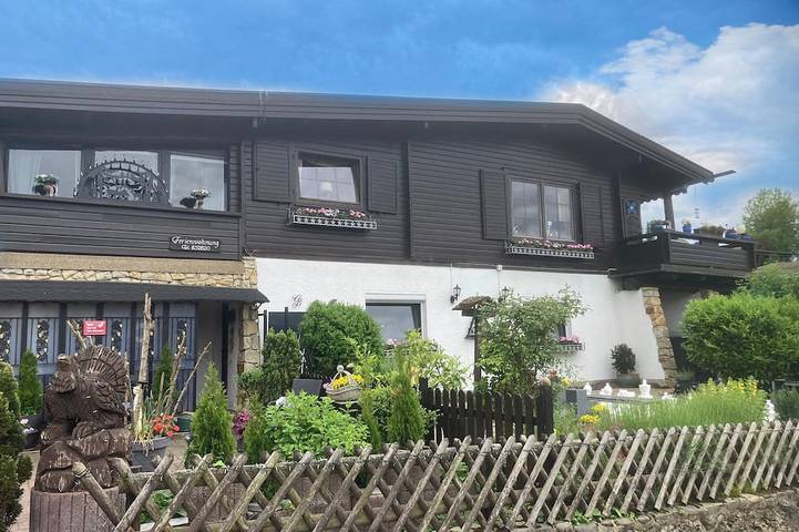 Ferienwohnung für 10 Personen, mit Whirlpool und Terrasse sowie Garten und Sauna