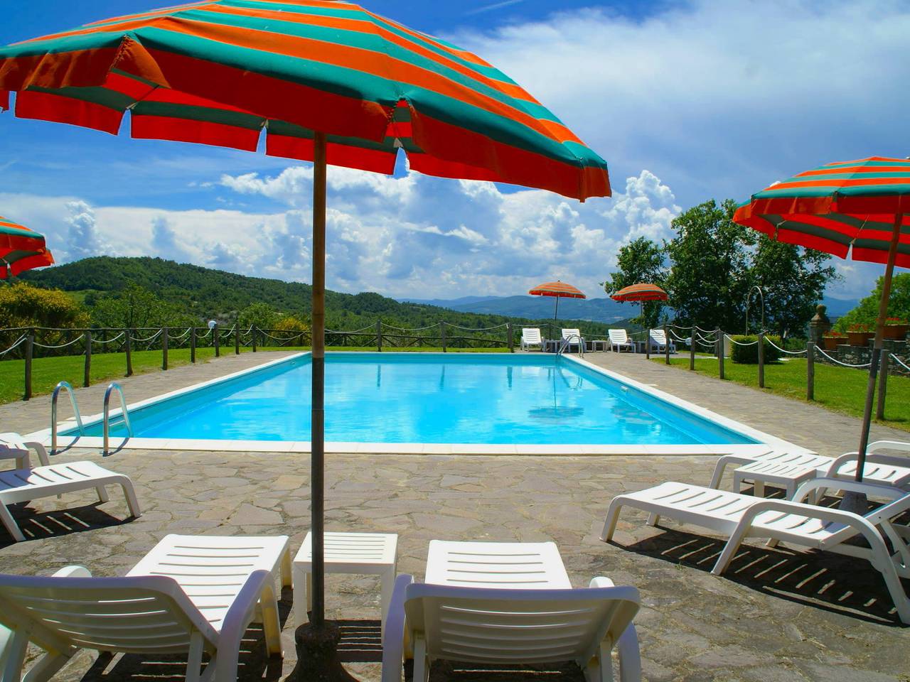 Spaziosa Casa Vacanze a Città di Castello con Piscina in Città Di Castello (italia), Perugia E Dintorni