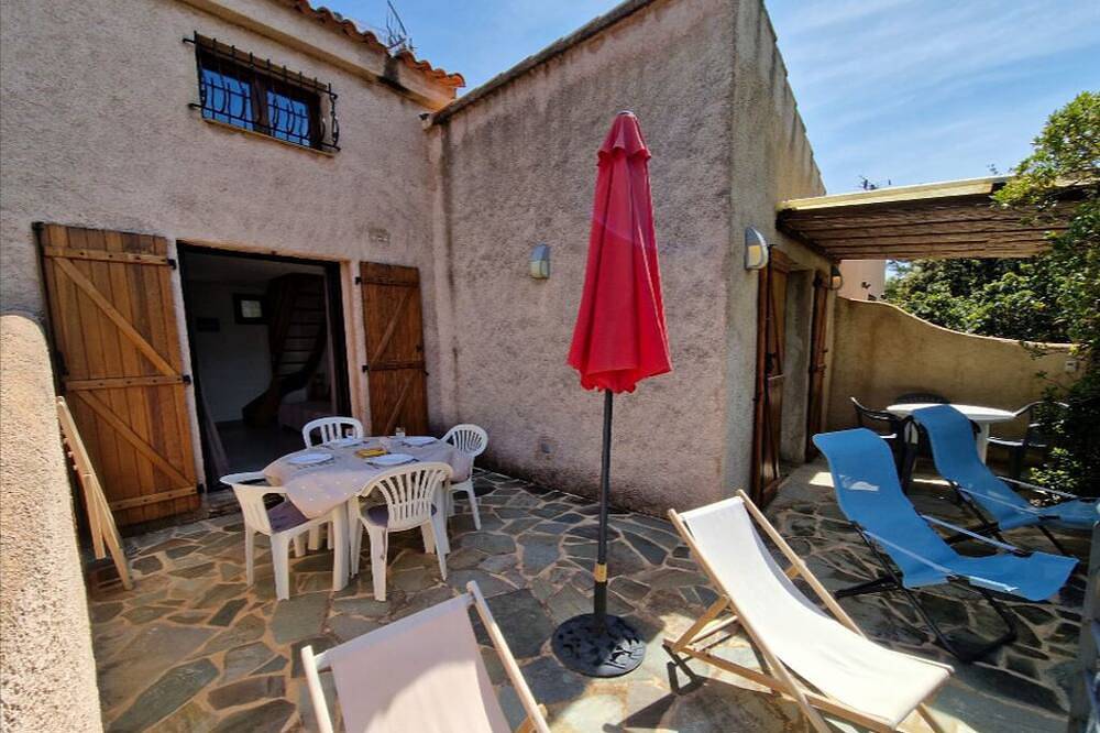 Villa Rotondo 5pers, 2 Chambres Sublime Plage de Santa Giulia à 2min à Pied in Santa Giulia, Porto Vecchio