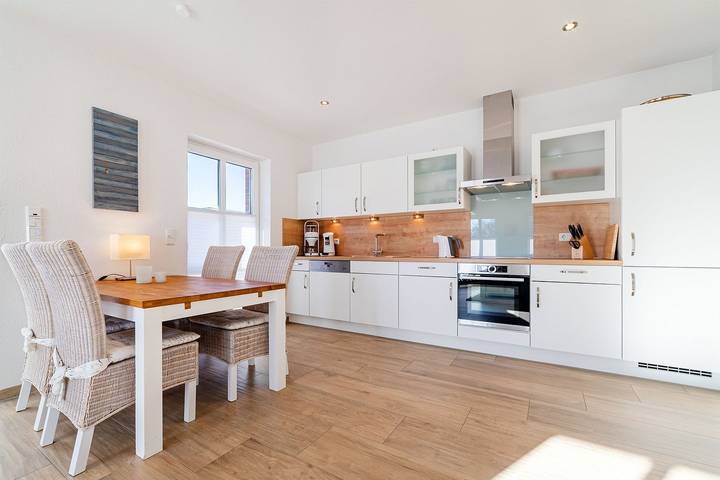 Ferienwohnung für 4 Personen, mit Terrasse und Sauna in Greetsiel - 2