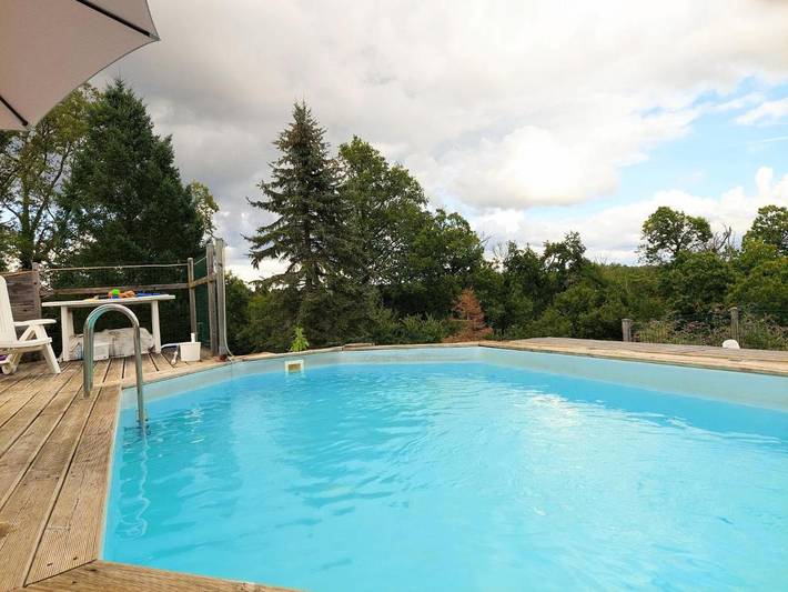 Location de vacances pour 5 personnes, avec piscine et terrasse à Les Salles-Lavauguyon - 2
