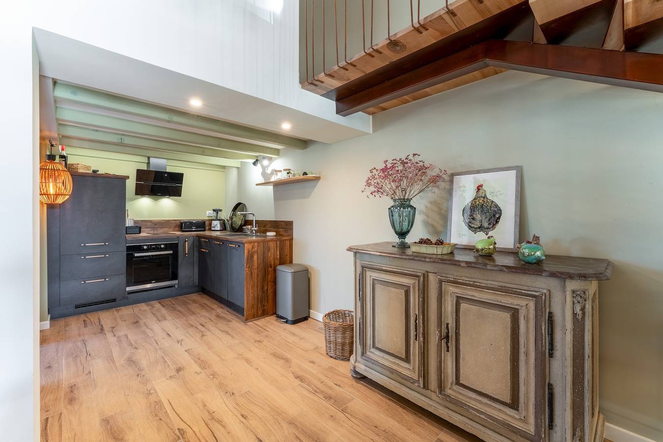 Ferienhaus „Le Loft d'Emma“ mit Gemeinschaftspool, Wlan und Klimaanlage in Pernes-les-Fontaines, Parc naturel régional du Mont-Ventoux