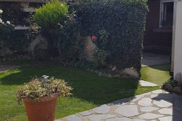 Gîte pour 4 personnes, avec terrasse et jardin à Woignarue