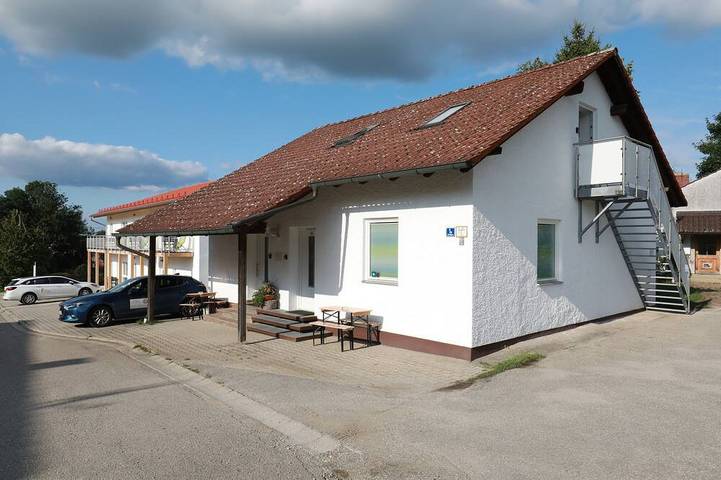 Ganze Wohnung, Modernes Appartement (33qm) mit kostenfreiem Wlan in Au in der Hallertau, Hopfenland Hallertau