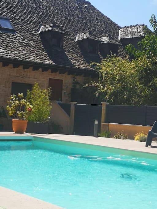 Gîte pour 6 personnes, avec jardin ainsi que vue et piscine à Onet-le-Château