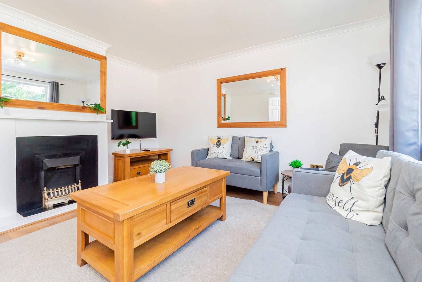Beautiful 3 Bedroom Home with Parking & Garden in Eight Ash Green, Colchester