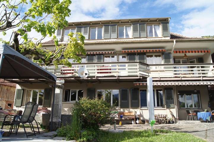 Ferienwohnung für 2 Personen, mit Terrasse und Garten sowie Seeblick