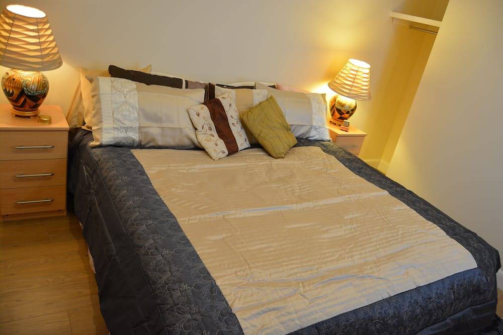 Entire apartment, Luxurious Modern Apartment #1 at Nairn in the Scottish Highlands in Nairn, Highlands