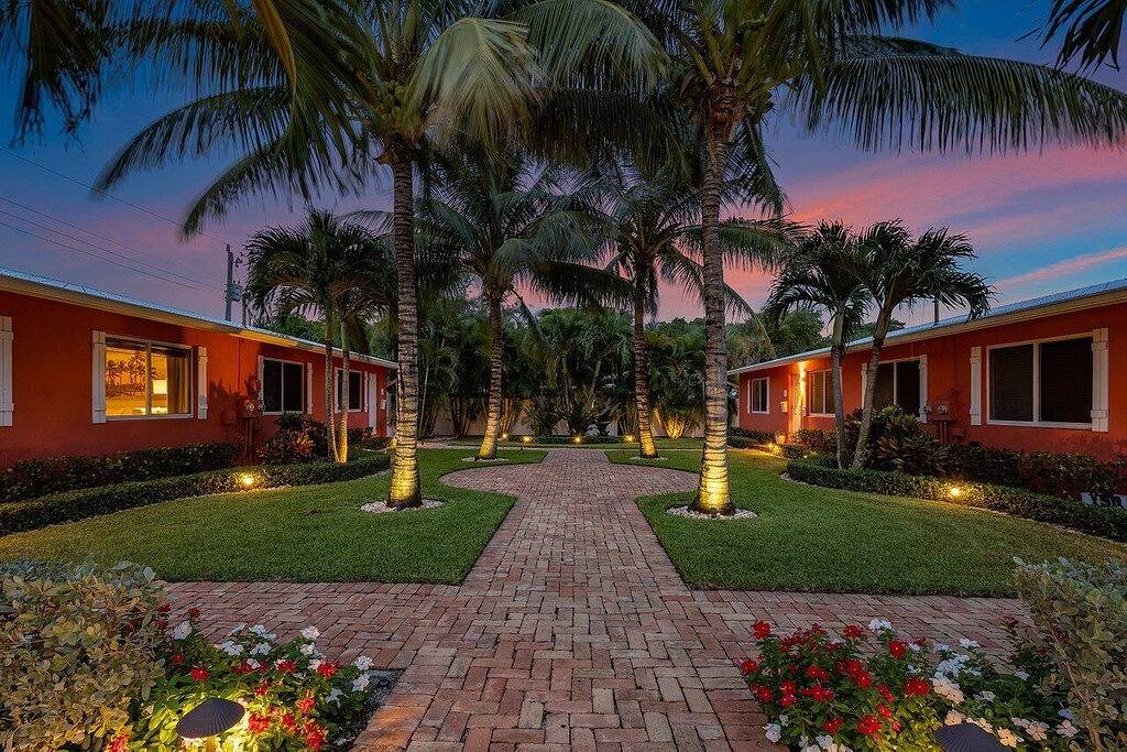 Cozy two bedroom with a private porch in Delray's Hottest Neighborhood in Delray Beach, Palm Beach County