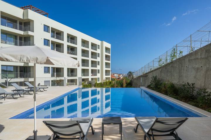 Ganze Wohnung, Vanni Atlântico Residence – Komfort mit Meerblick in Câmara de Lobos, Madeira