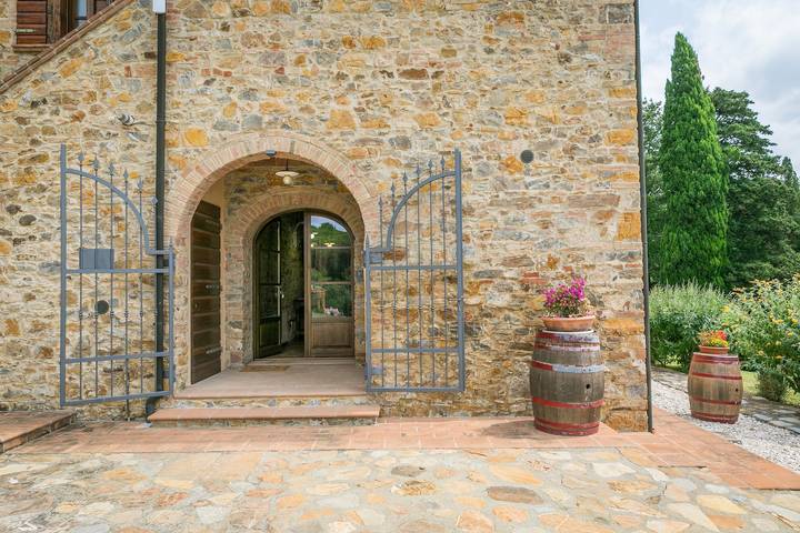 Villa Podere Cafaggio con piscina privata, terrazza e aria condizionata in Monteverdi Marittimo, Costa degli Etruschi