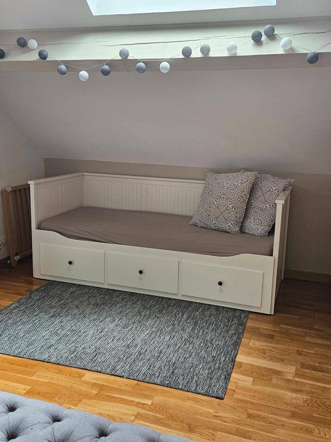 Gîte pour 4 personnes, avec Terrasse et Jardin dans Pousseaux - 3