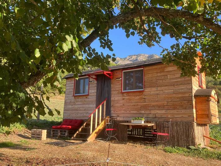 Gîte pour 3 personnes, avec terrasse et vue, animaux acceptés à Entrepierres - 4
