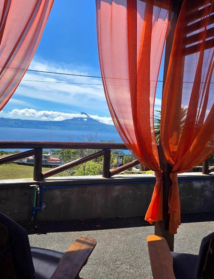 Location de vacances pour 7 personnes, avec vue et jardin dans São Jorge - 3