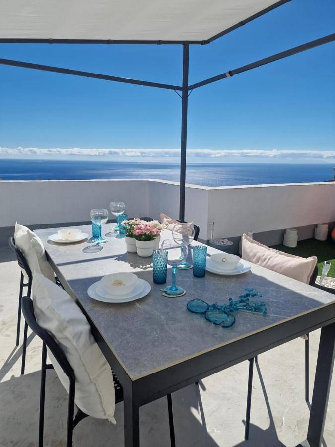 Ferienwohnung für 4 Personen, mit Terrasse und Ausblick sowie Kinderpool - 1