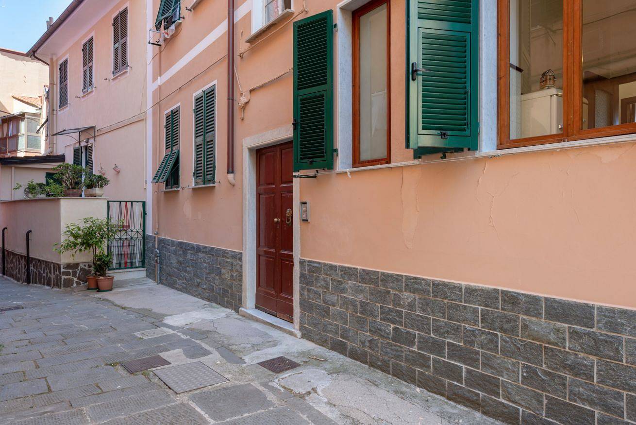 Entire apartment, Cadimare Lovely Apartment x4 in La Spezia (City), La Spezia