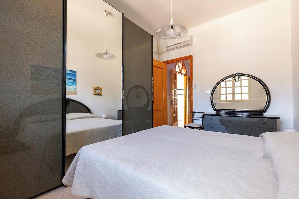 Villetta Stefy by Barbarhouse in Punta Prosciutto, Gulf of Taranto