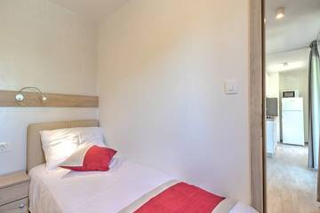 Camping voor 6 Personen in Medulin, Zuidkust Istrië, Afbeelding 3