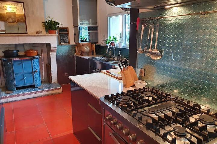 Location de vacances pour 6 personnes, avec jardin à Clavette (Charente-Maritime)