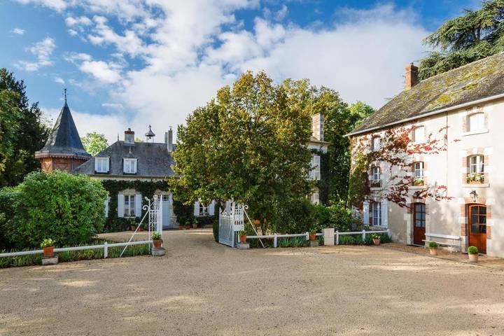 Location de vacances pour 3 personnes, avec piscine et jardin à Berry-Bouy - 4