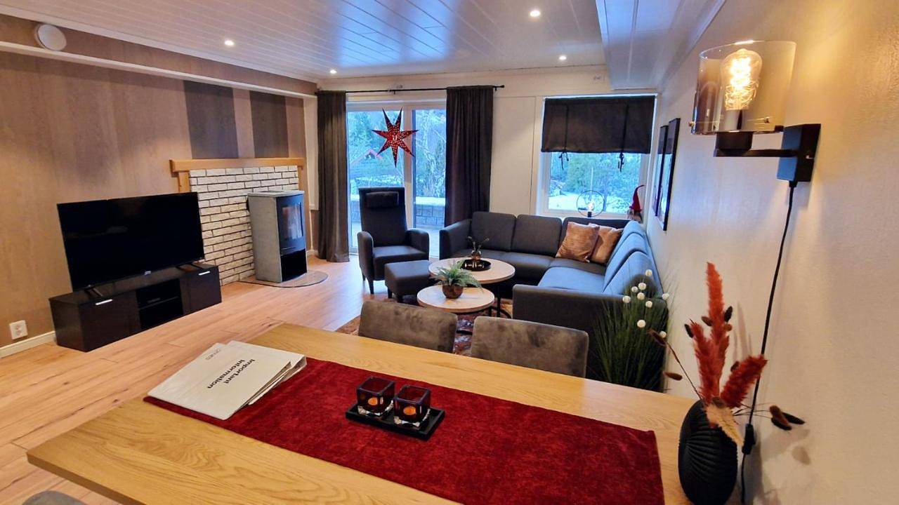 Ganze Wohnung, Otnes Fjordside - Large 80m2 860sqft in Sognefjord