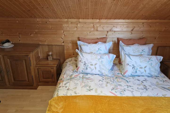 Location de vacances pour 9 personnes, avec sauna ainsi que jardin et jacuzzi à Laveline-du-Houx - 4