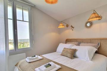 Location de vacances pour 3 personnes, avec terrasse et jardin dans Plage Tourony