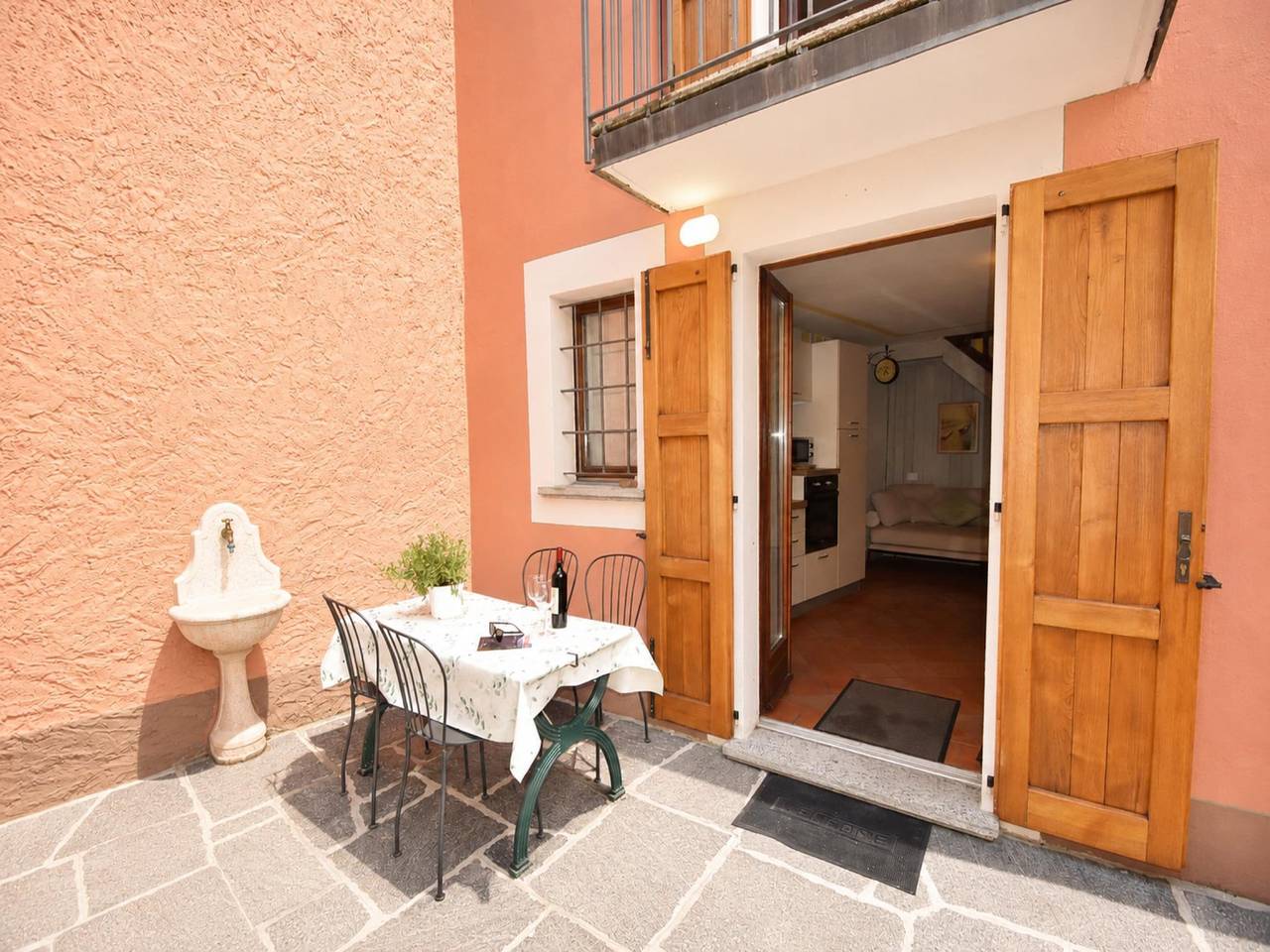 Ganze Wohnung, Ferienwohnung im Dorf Viggiona am Lago Maggiore in Viggiona, Trarego Viggiona