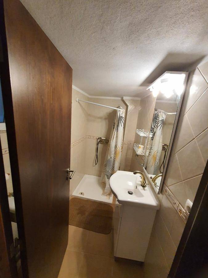 Gîte pour 8 personnes, avec balcon, animaux acceptés à Gouveia - 4