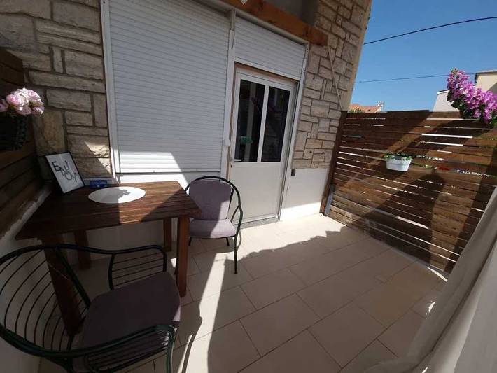 Ferienwohnung für 2 Personen, mit Pool und Terrasse sowie Garten in Biograd na Moru - 4