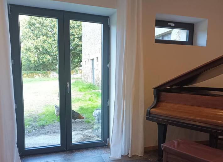 Chambre d’hôte pour 4 personnes, avec piscine ainsi que vue et jardin, animaux acceptés dans Allier - 2