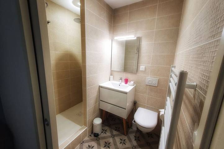 Appartement entier, Appartement saule, design et confort in La Charité-sur-Loire, Vallée de la Loire